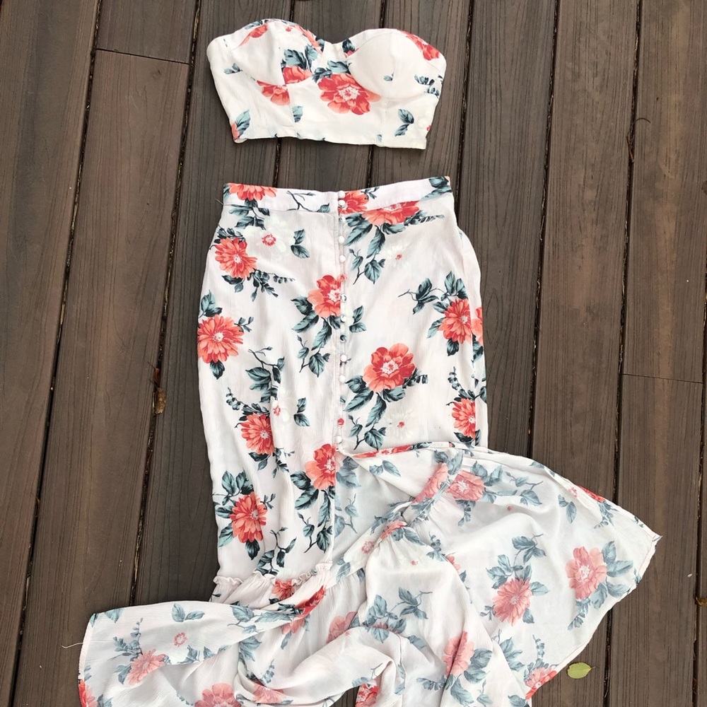 American Eagle matching skirt and tube top